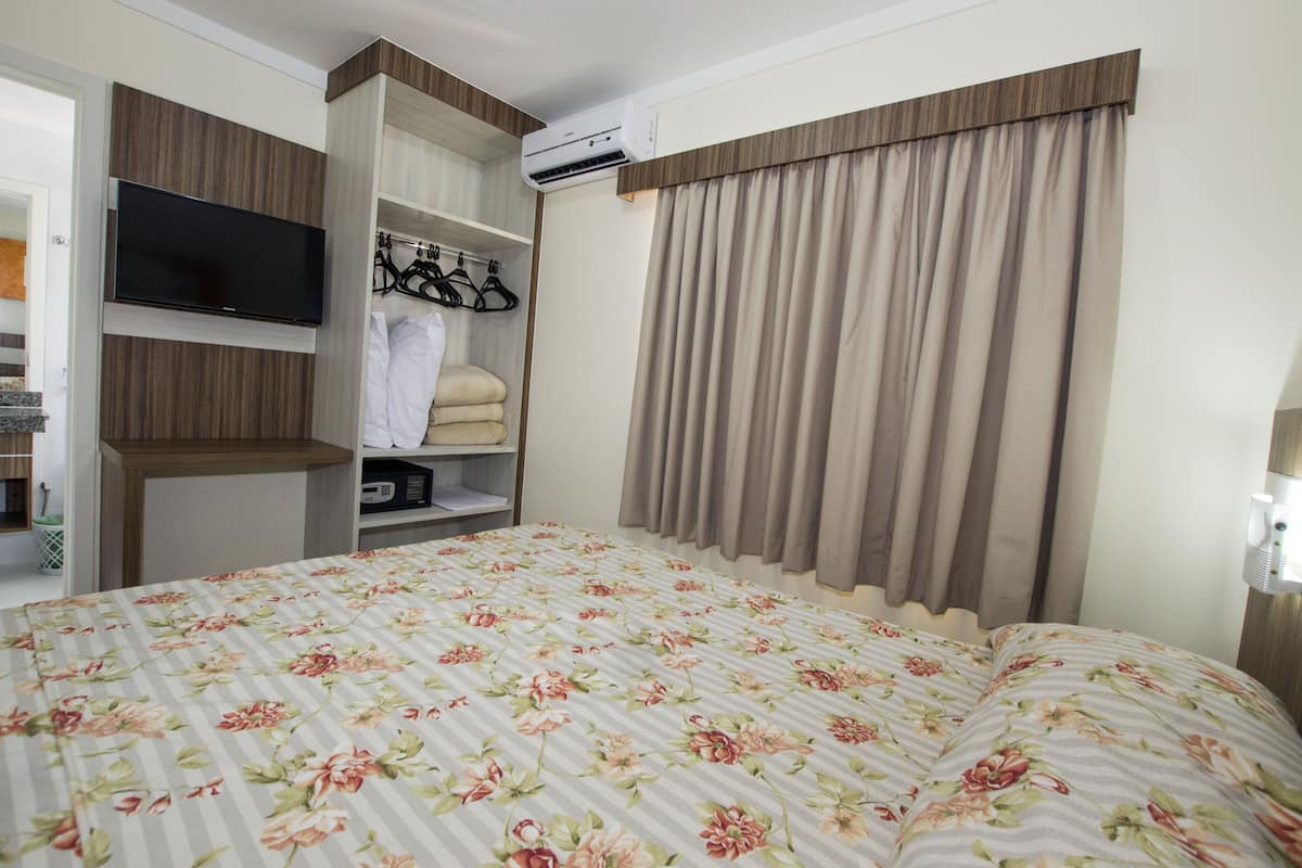 Minibar, in-room safe, desk, blackout drapes