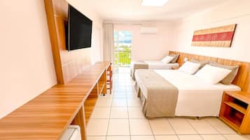 Ropa de cama hipoalergénica, minibar, escritorio y cortinas blackout