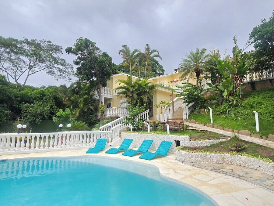 Outdoor pool, pool loungers