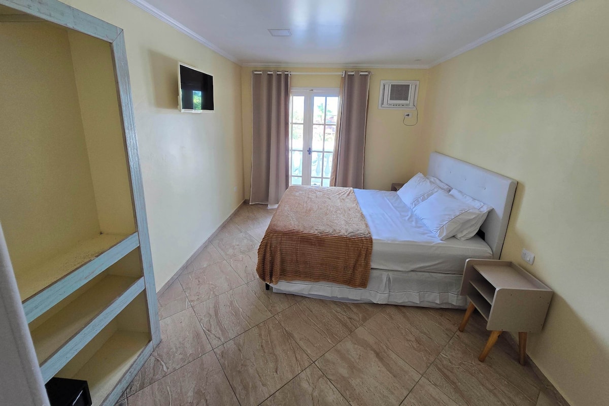 Minibar, in-room safe, blackout drapes, iron/ironing board (on request)