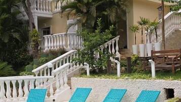 Outdoor pool, pool loungers