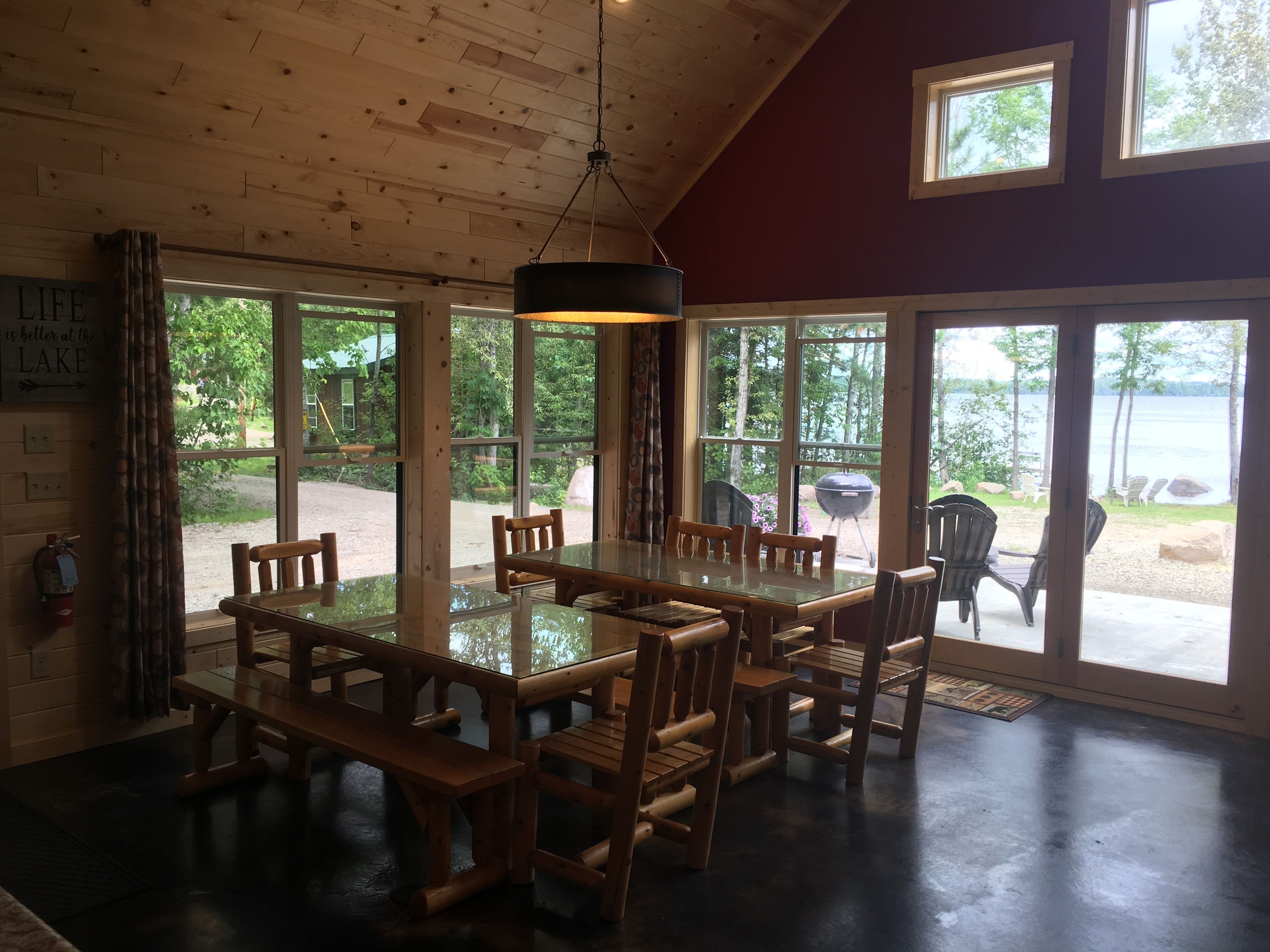 小屋, 多張床, 湖景, 湖畔 | 舒適加層、獨特裝潢、布置獨特、免費無線上網