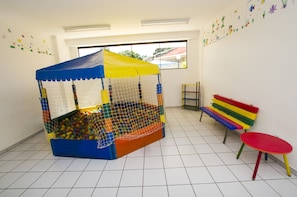 Children's play area - indoor - Villas diRoma - Direto com o Grupo Diroma - acesso ao Acqua Park com café da manhã (Caldas Novas)