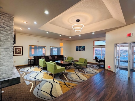 Lobby sitting area. Grandstay Hotel and Suites