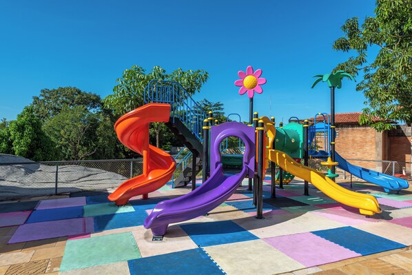 Children's play area - outdoor