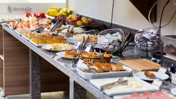Petit déjeuner buffet compris tous les jours