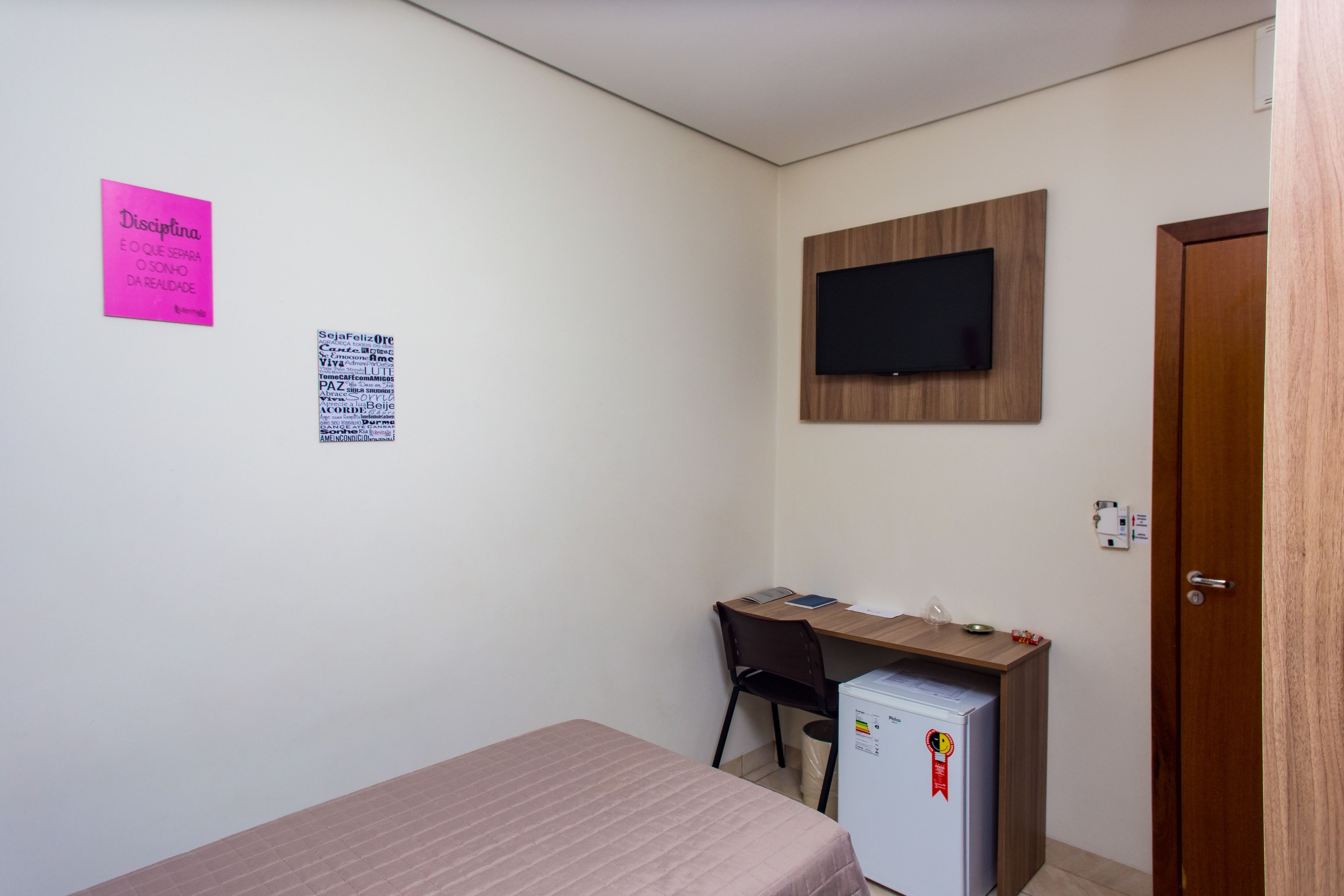 economy single room | minibar, desk, laptop workspace, free wifi