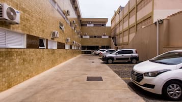 Free self parking
