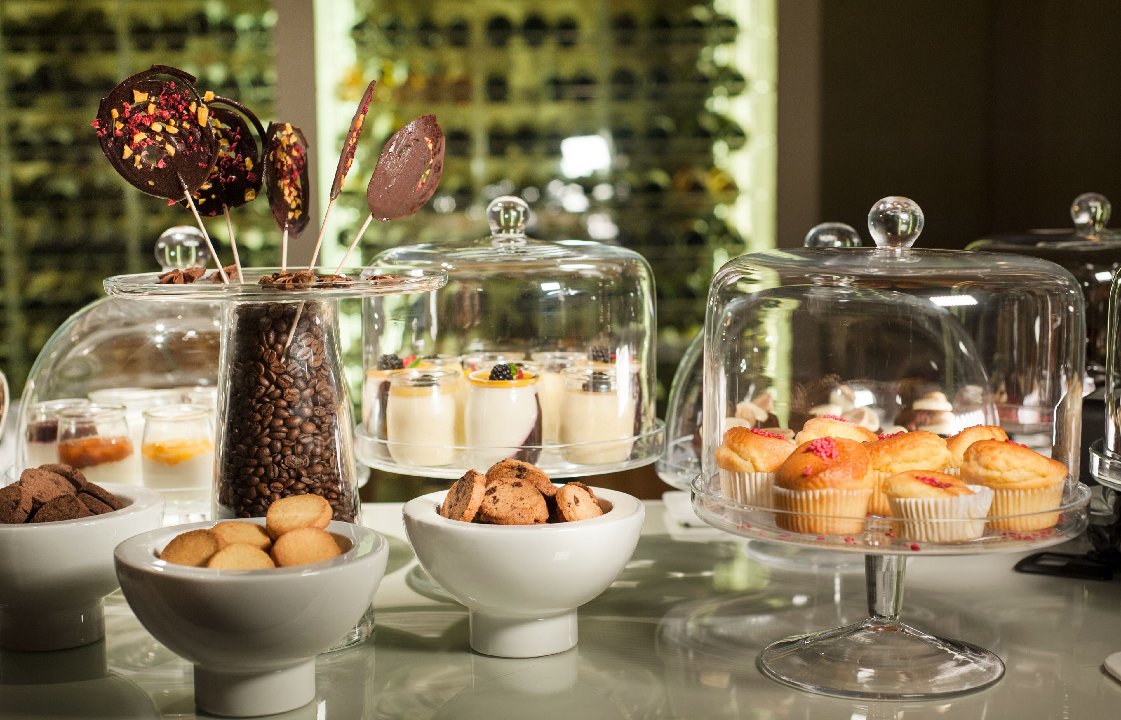 lunch and dinner served