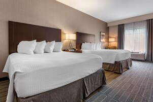 Ropa de cama hipoalergénica, colchones con pillow-top y escritorio 