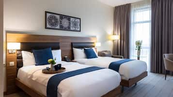 Premier Twin Room, 2 Twin Beds, Non Smoking | 1 bedroom, premium bedding, memory foam beds, minibar