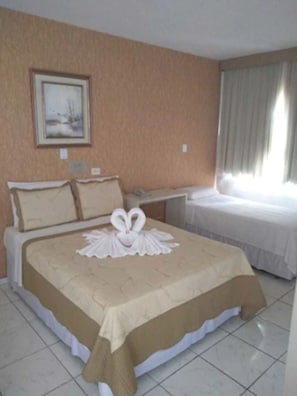 Chambre Quadruple | Coffres-forts dans les chambres, Wi-Fi gratuit