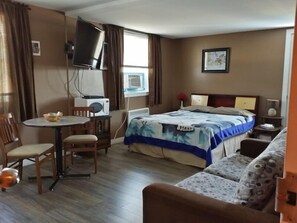 Apartment, 1 Schlafzimmer, Küche (Chambre 5) | 1 Schlafzimmer, kostenloses WLAN, Bettwäsche