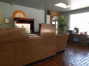 Concierge desk