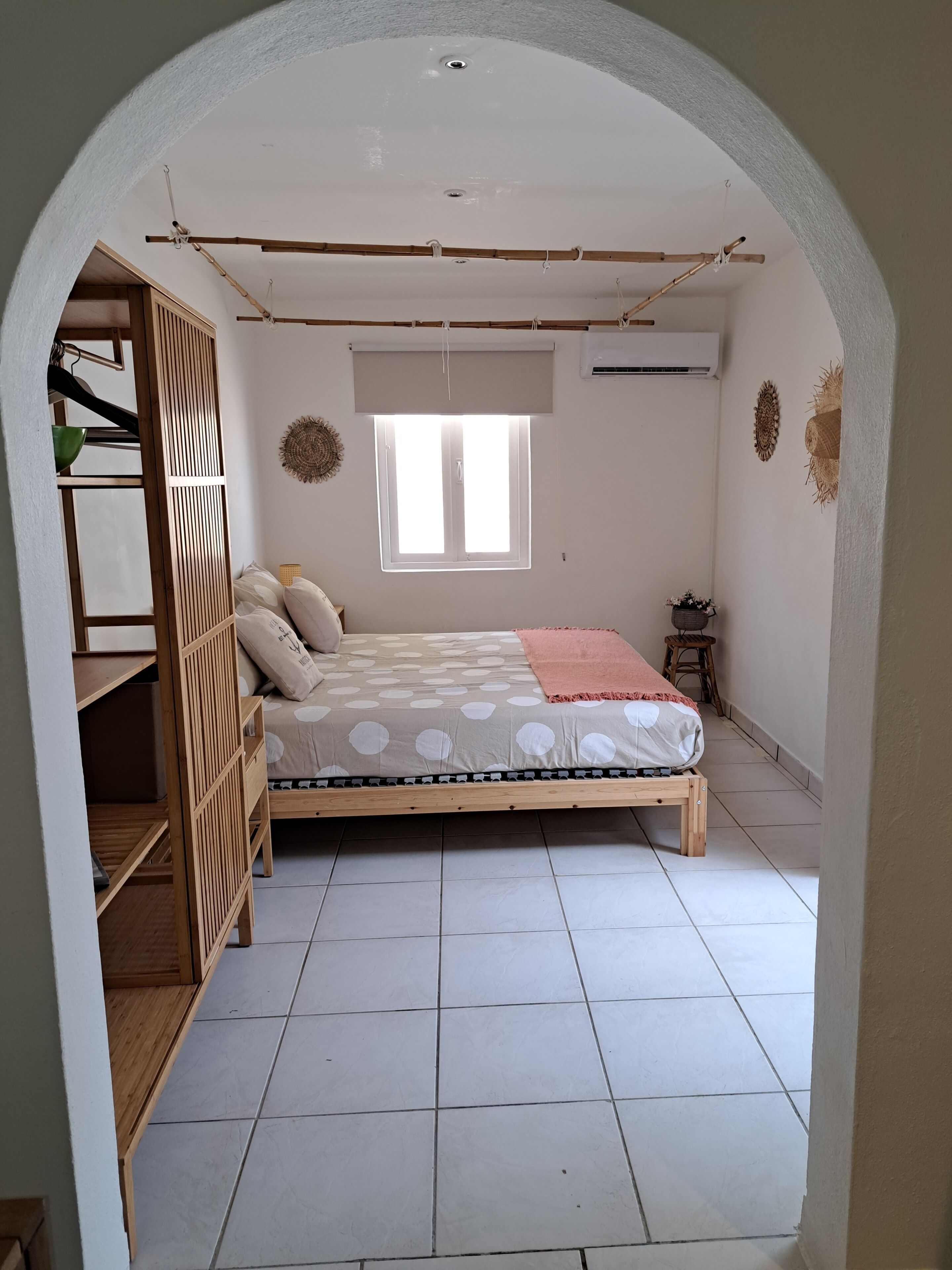 Monolocale Standard | Una cassaforte in camera, con stile personalizzato