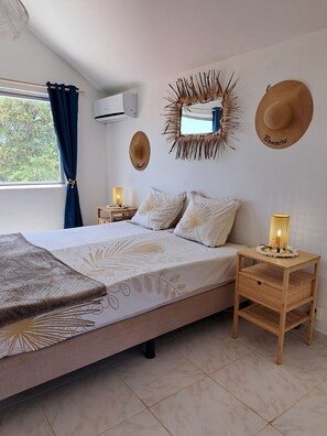 华丽开间套房, 1 张大床, 海洋景观 (2nd Floor - Steep Stairs) | 客房景观