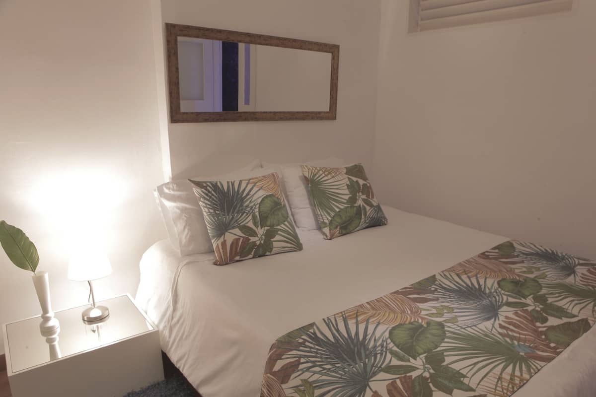 Deluxe Suite, Garden View | WiFi (free)