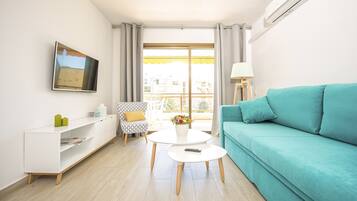 1 bedroom, iron/ironing board, bed sheets