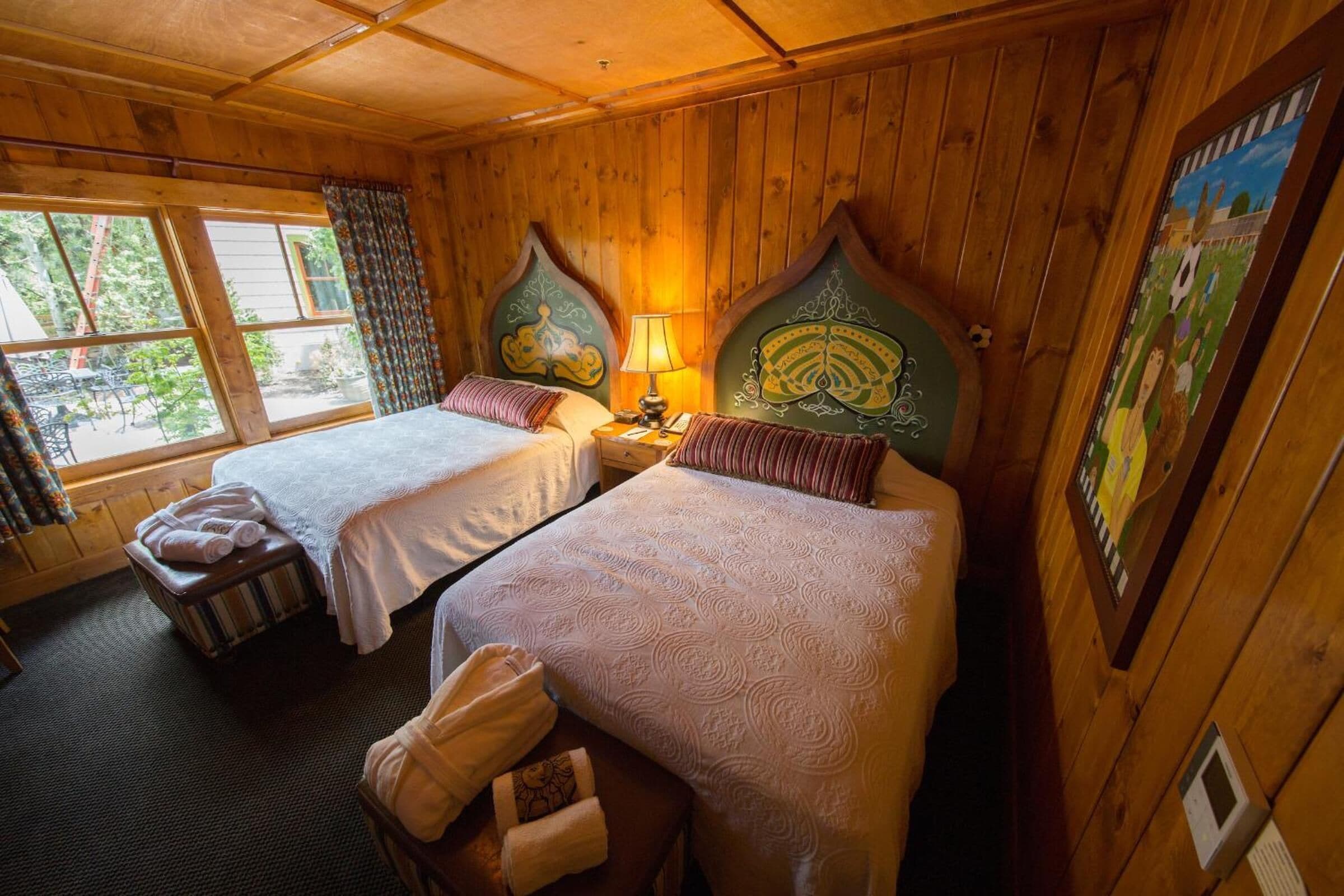 cots/infant beds, free wifi, bed sheets