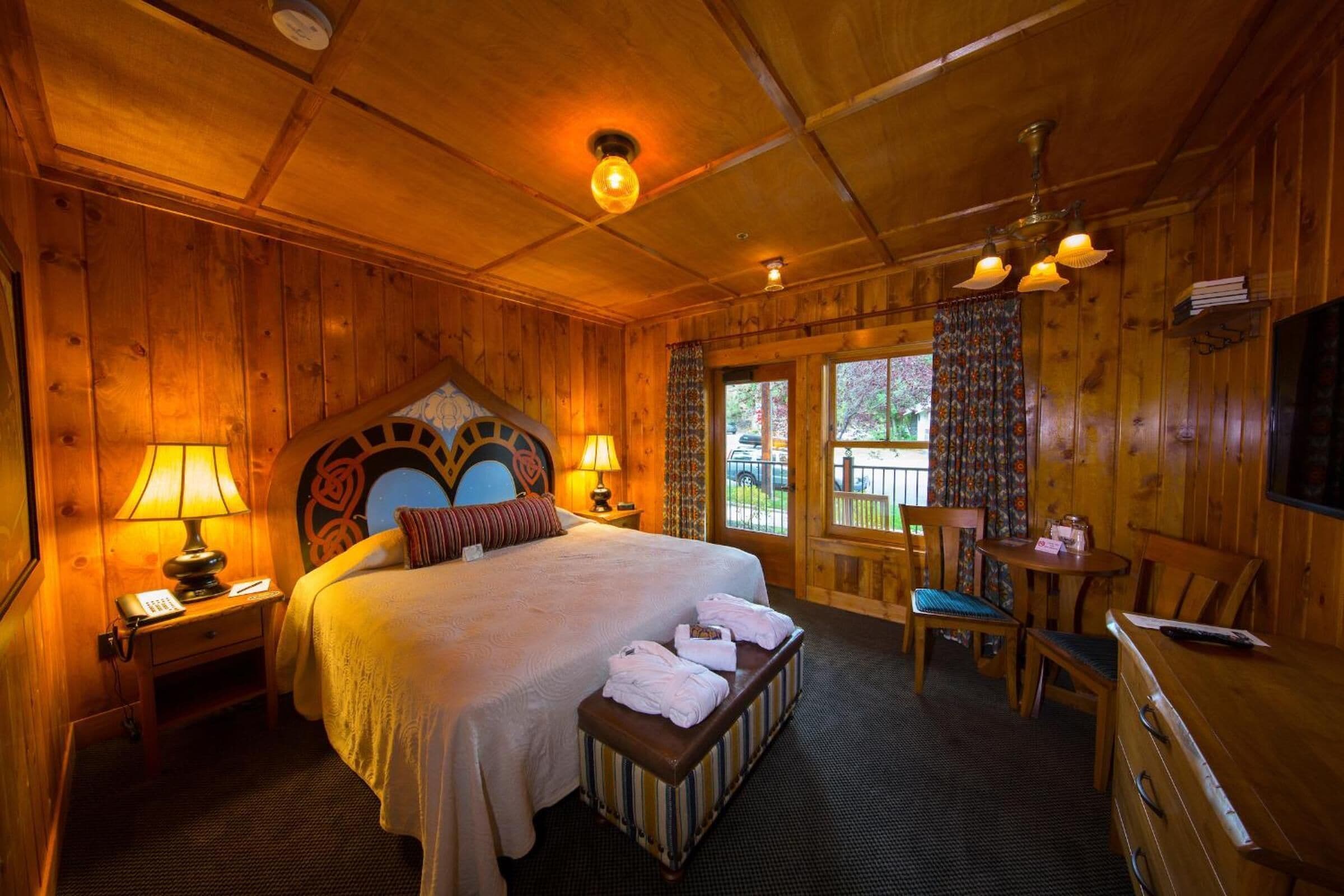 cots/infant beds, free wifi, bed sheets