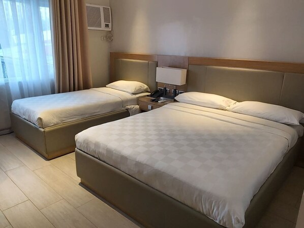 Deluxe-dobbeltværelse | 1 soveværelse, allergivenligt sengetøj, pengeskab på værelset