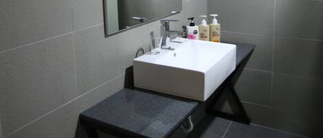 Wastafel kamar mandi