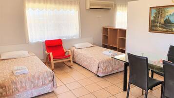 Studio Familial, 1 chambre | Lits supplémentaires