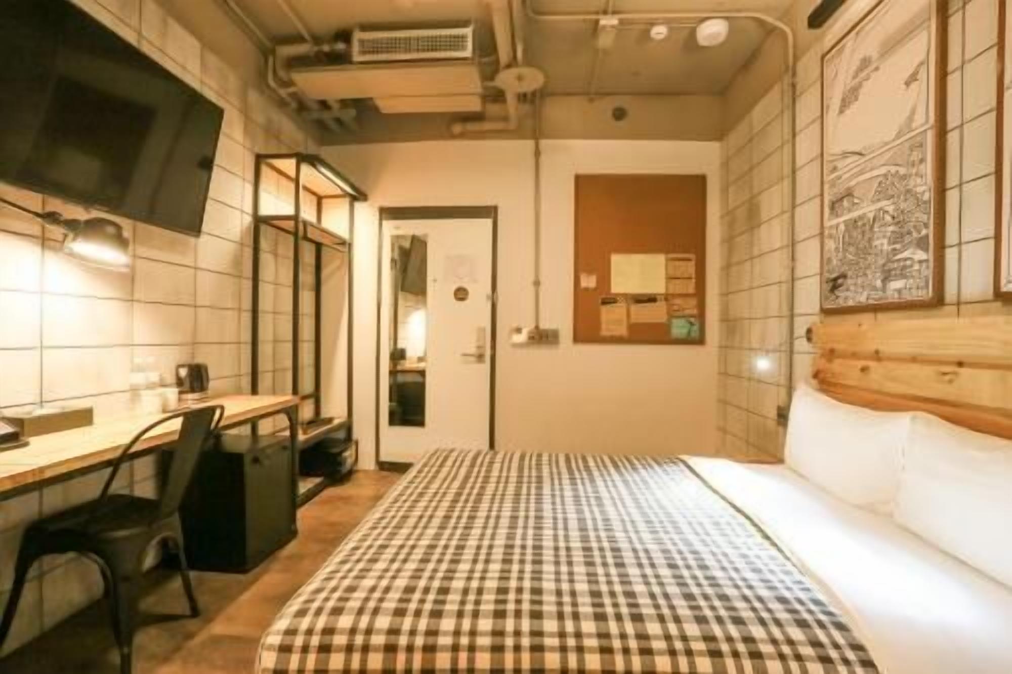 1 bedroom, premium bedding, down comforters, minibar