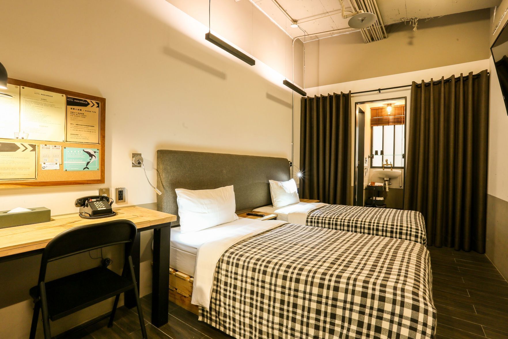 1 bedroom, premium bedding, down comforters, minibar