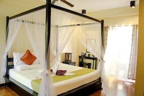 Premium bedding, minibar, in-room safe, desk
