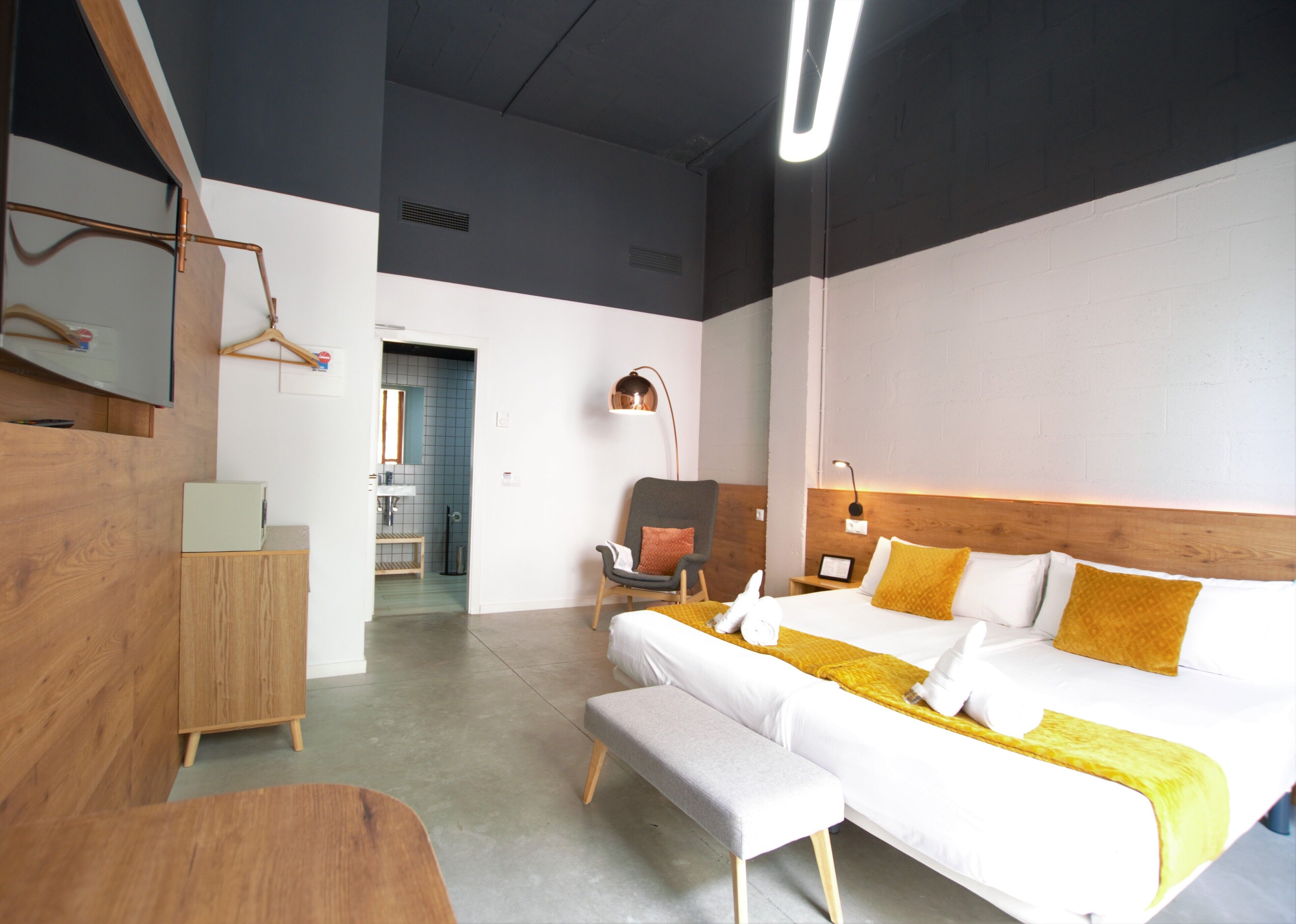 superior double or twin room, balcony | minibar, in-room safe, desk, blackout curtains