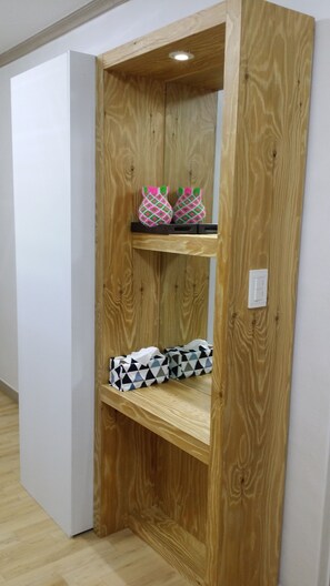 Habitación triple (3 people) | 1 dormitorio, cortinas opacas, wifi gratis