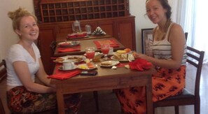 Dining - Tree Breeze Inn (Kandy)
