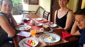Dining - Tree Breeze Inn (Kandy)