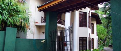 Fachada del alojamiento