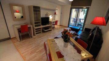 Suite | Living area | TV