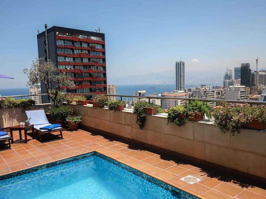 Seasonal outdoor pool, pool umbrellas, sun loungers