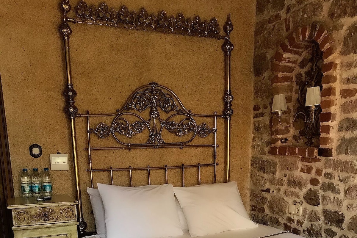 Economy kamer, 1 tweepersoonsbed | Gratis wifi, beddengoed