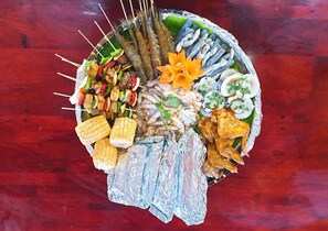 Family dining - Hodota Resort Center (Ham Tan)