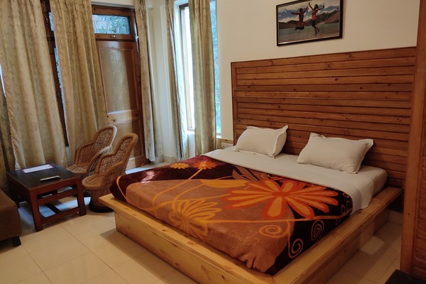 Kedap suara, setrika/meja setrika, dan Wi-Fi gratis