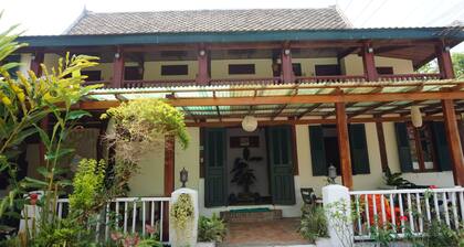 Oui's Guesthouse