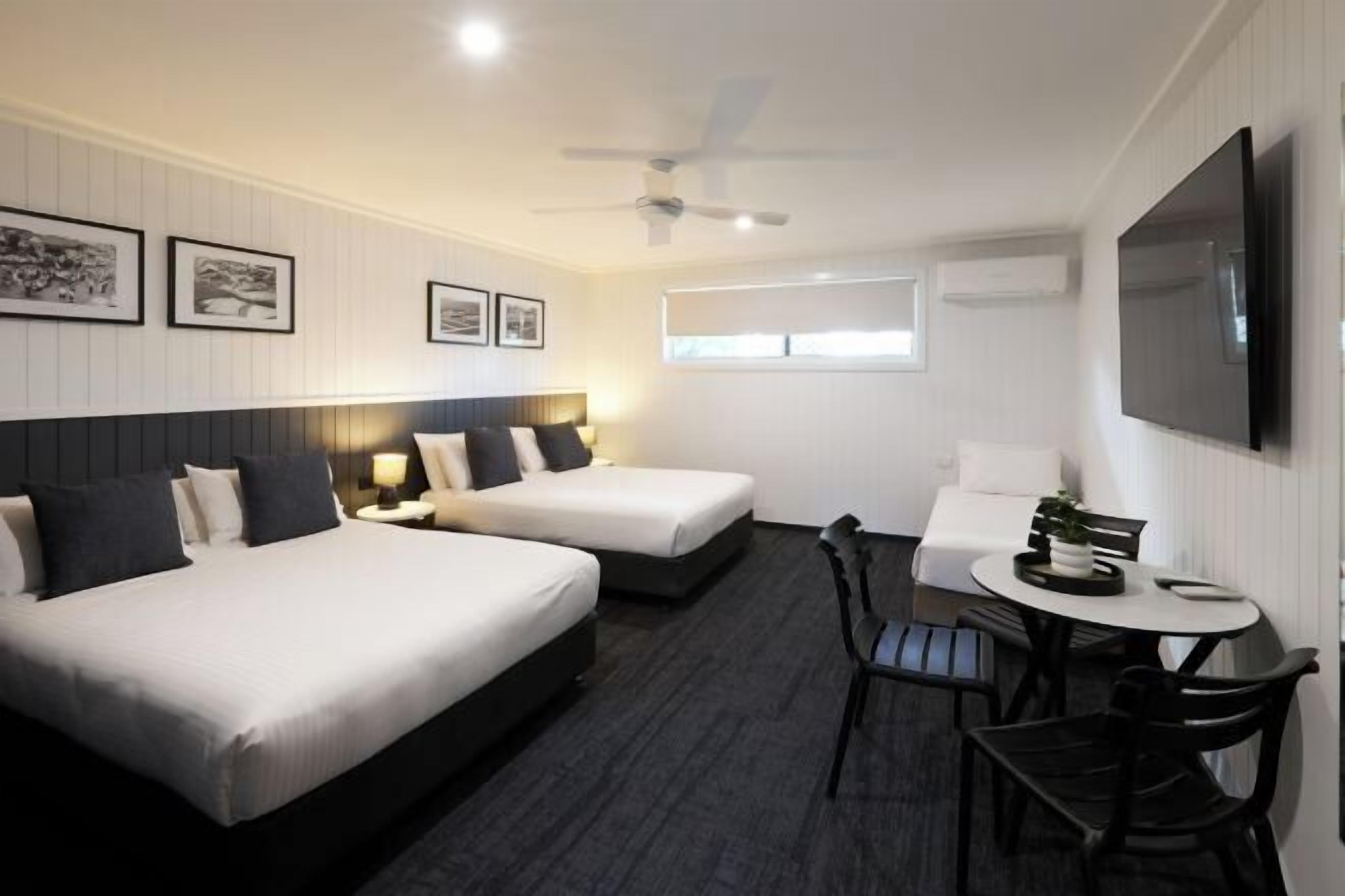 Free WiFi, bed sheets