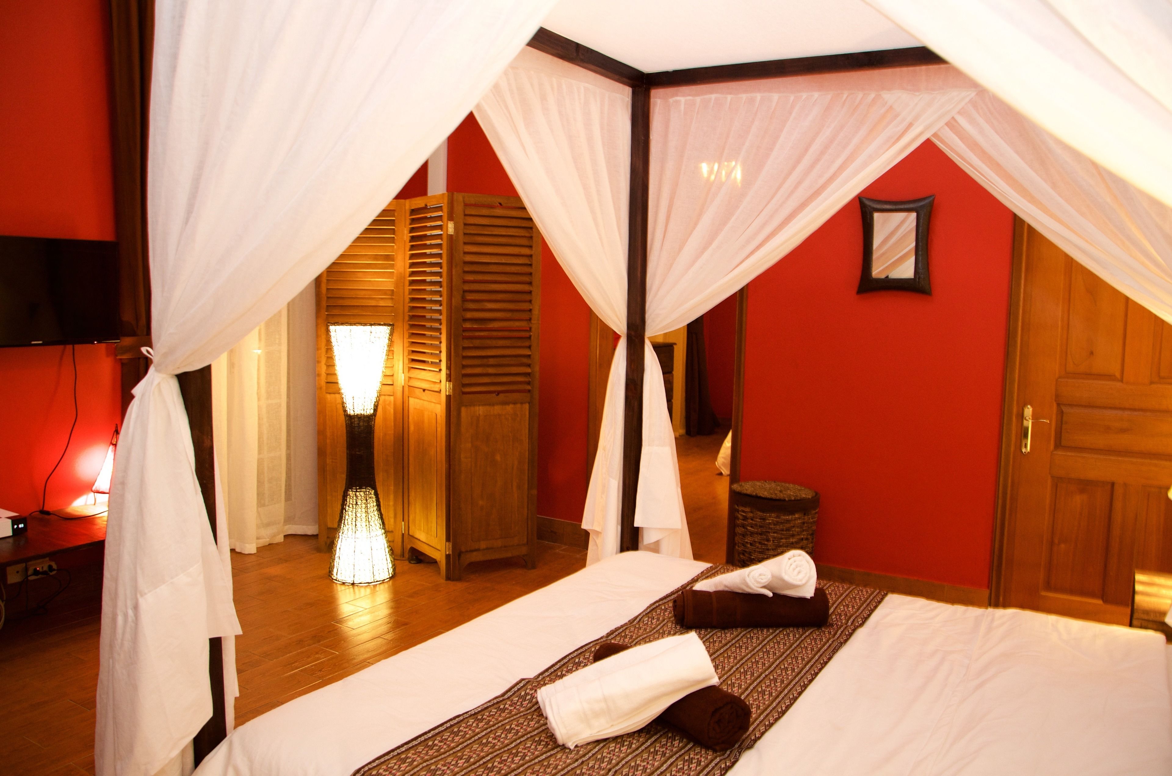 romantic suite, 2 bedrooms, terrace, garden view | premium bedding, minibar, in-room safe, desk