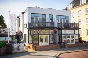 Front of property - Hotel Doppenberg (Zandvoort)