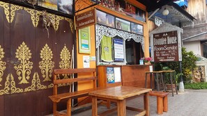 Interior entrance - Boondee House (Mae Hong Son)