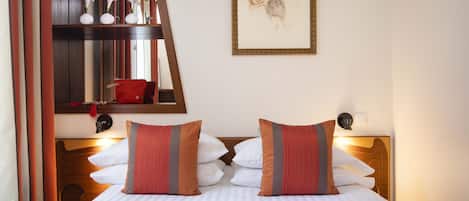 Classic-Doppelzimmer | Hochwertige Bettwaren, Zimmersafe, Schreibtisch, kostenloses WLAN