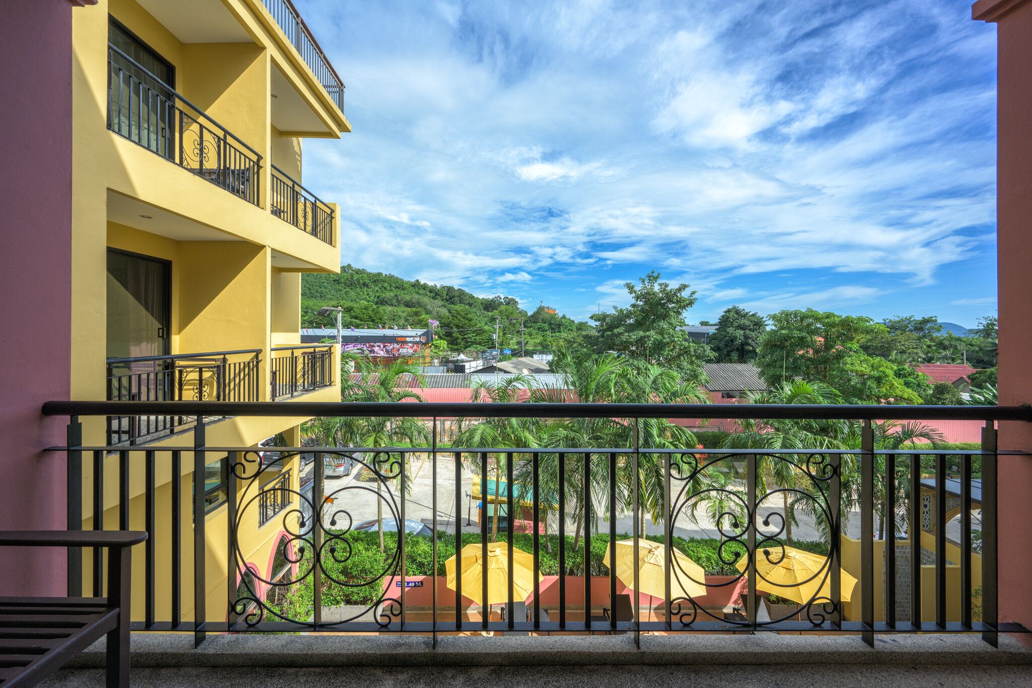 deluxe room (double bed or twin bed) | terrace/patio