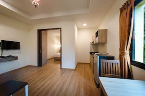 Room, 1 Bedroom (Double bed only) | In-room safe, desk, blackout drapes, free WiFi - Anchanlina Hotel (Chalong)