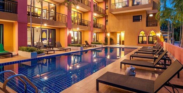 Terrace/patio - Anchanlina Hotel (Chalong)