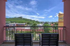 Terrace/patio - Anchanlina Hotel (Chalong)